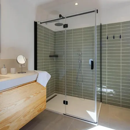 Villa Canavaret By Sunvillas Mallorca Port de Pollença